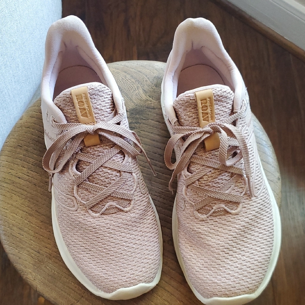 New Balance Pink Athletic Sneakers with Breathable Fabric